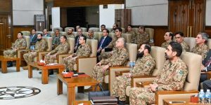 فیلڈ مارشل عاصم منیر کا پشاور کور ہیڈکوارٹرز کا دورہ